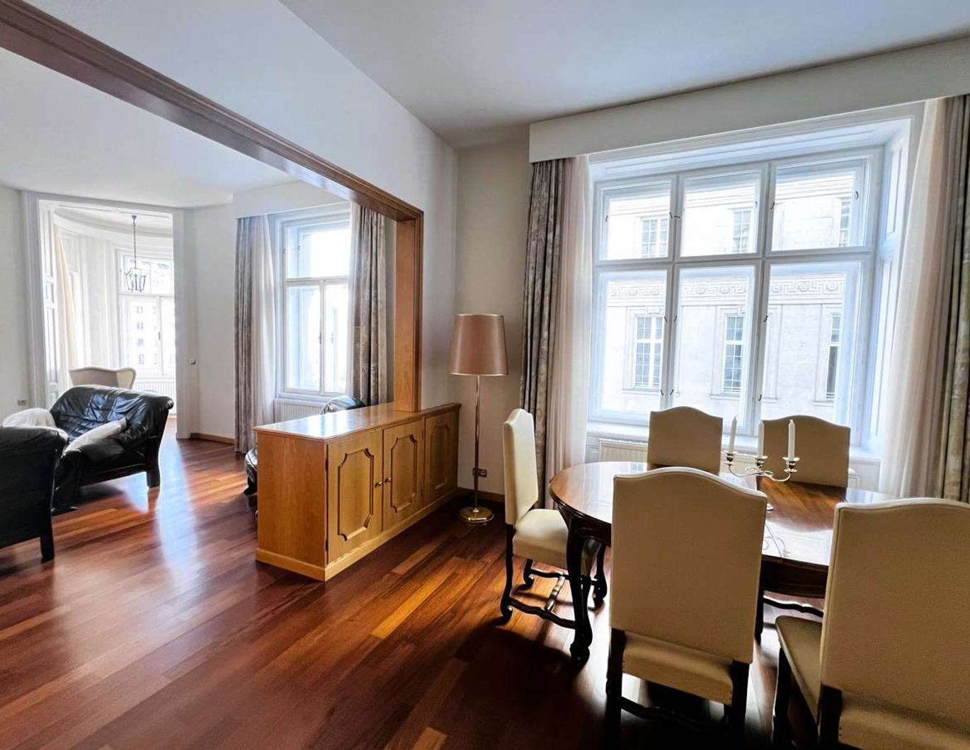 2 ZimmerWohnung mit Ausblick / 01. Bezirk