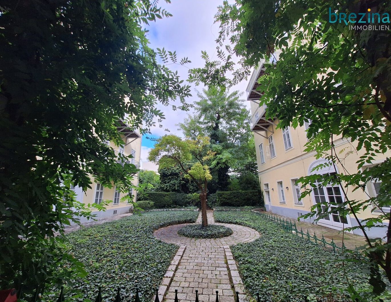 Balkonwohnung in Grün-Ruhelage nahe Berggasse