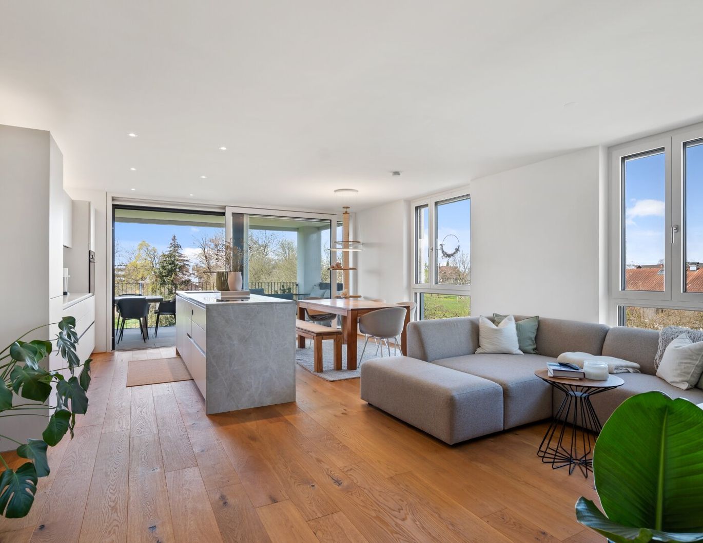 Exklusive 4-Zimmer Wohnung mit Terrasse in Hard
