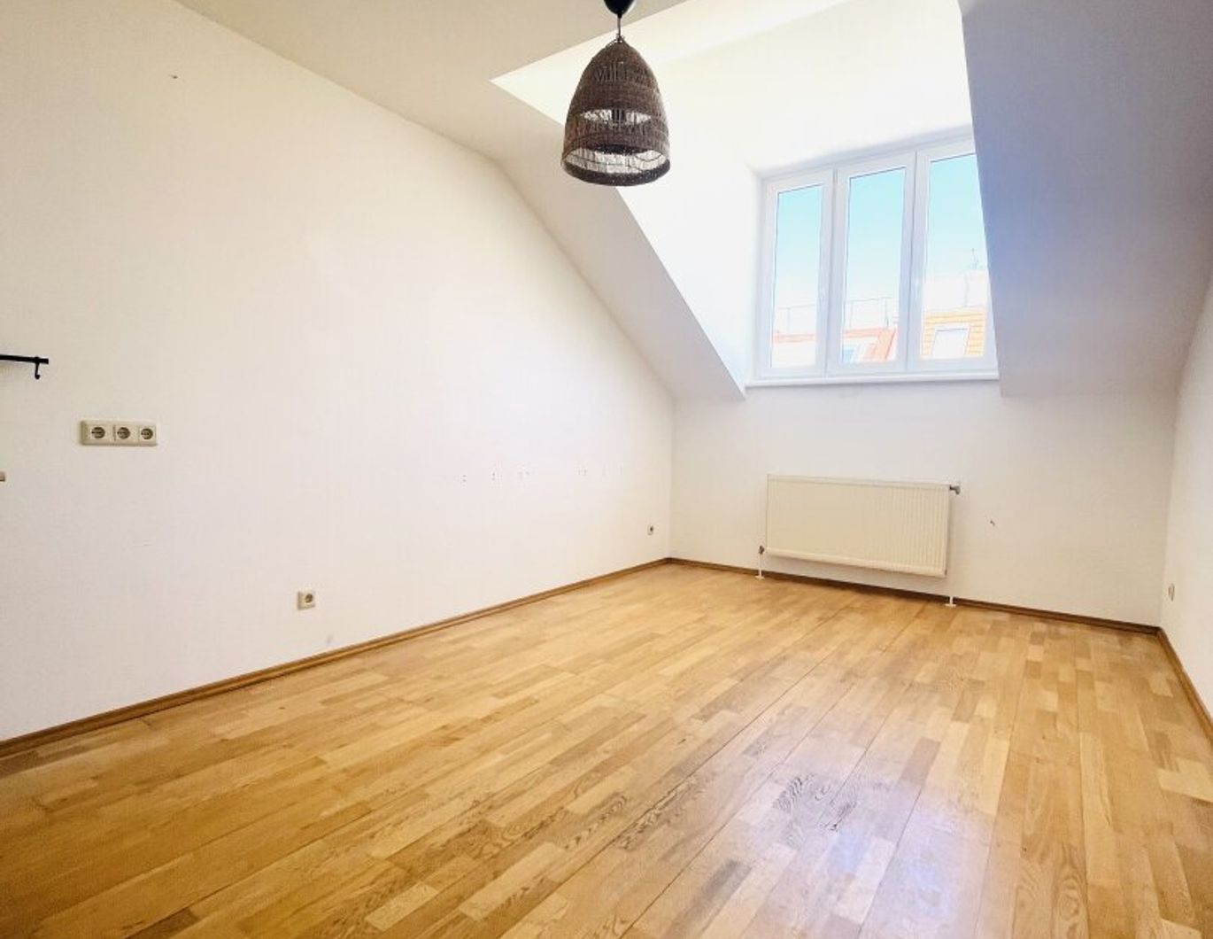 Dachgeschoßwohnung 2-Zimmer, um nur 190.000,- € in 1030 Wien!