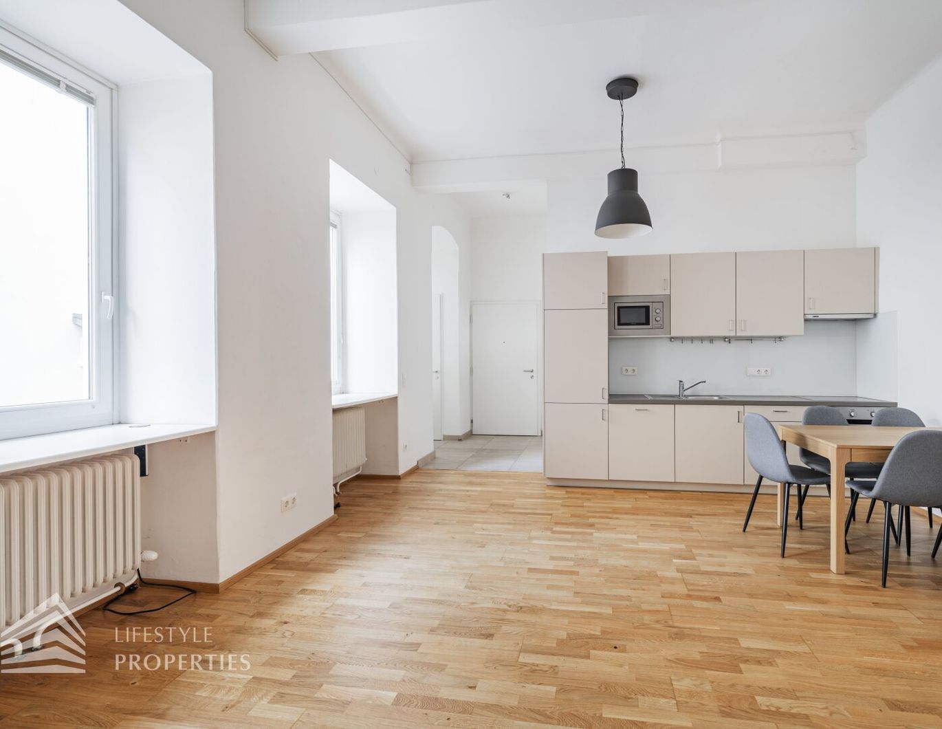 Freundliche 2-Zimmer Wohnung, Nähe Steiner Tor