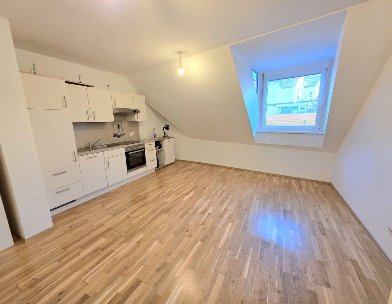 Anleger aufgepasst! Zentrale und ruhige Wohnung!