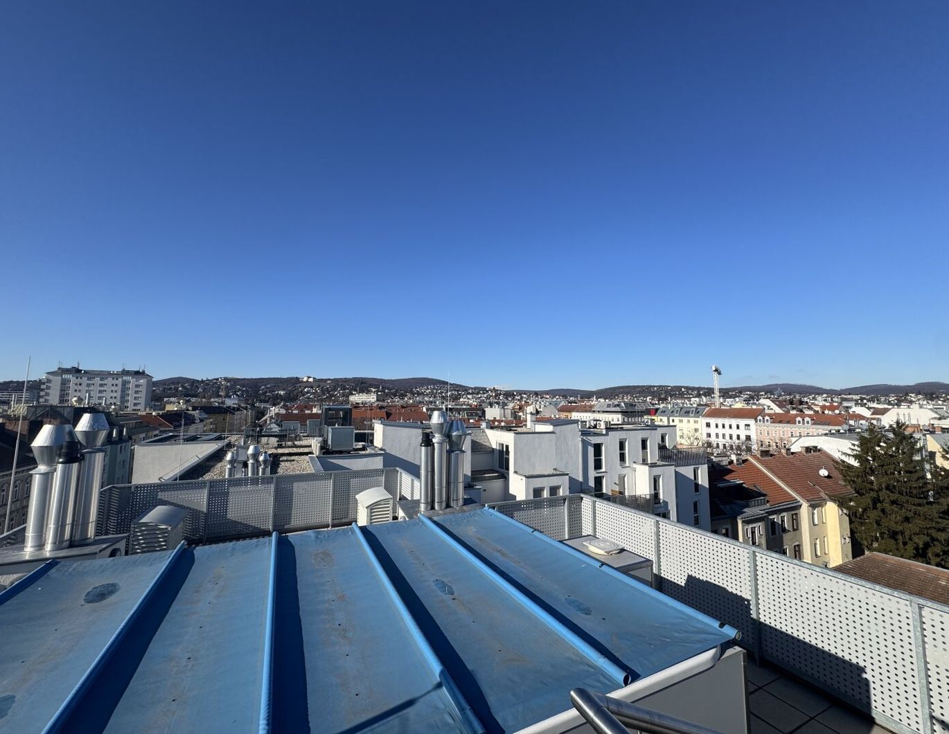 Penthouse-Maisonette der Extraklasse - mit Pool & 360°-Panoramablick