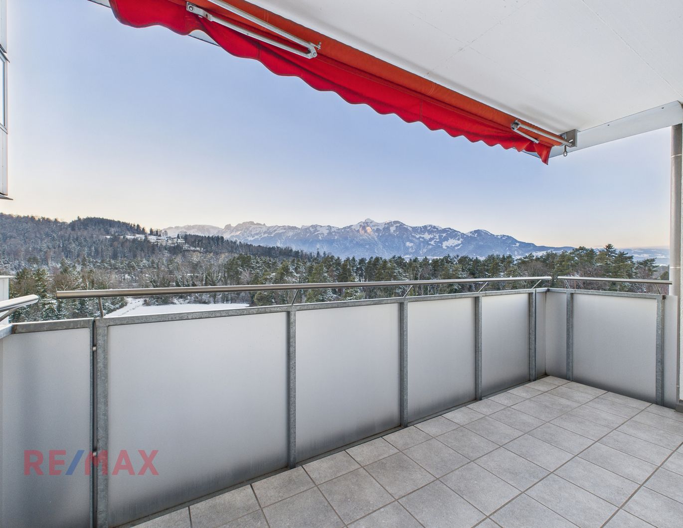 Traumhafte 2-Zimmer-Wohnung mit Weitblick über Feldkirch zur Miete!