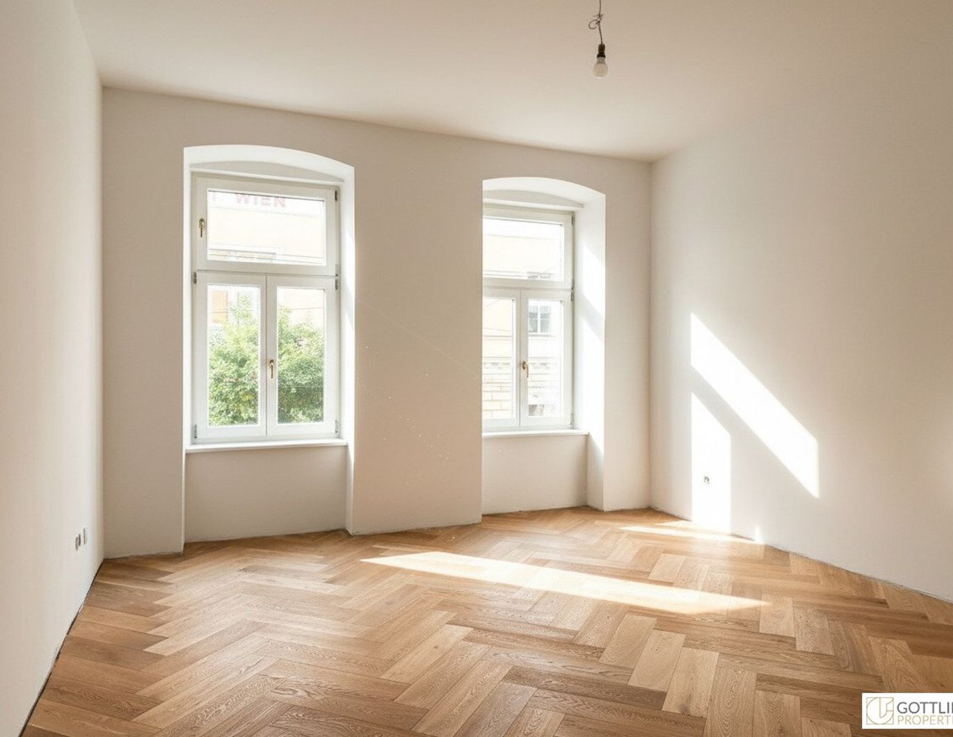 Erstbezug in U-Bahn-Nähe! Liebevoll generalsanierte 2-Zimmer-Wohnung in Gründerzeithaus