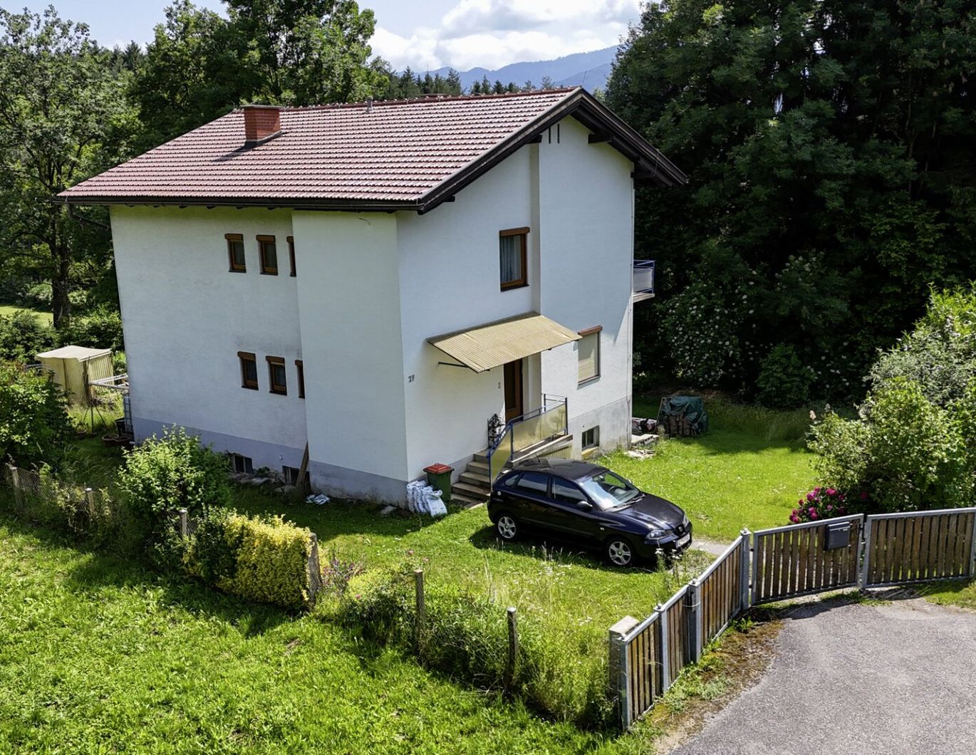 Ländliche Ruhe trifft Gestaltungsfreiheit - Haus mit großem Garten bei Ferndorf