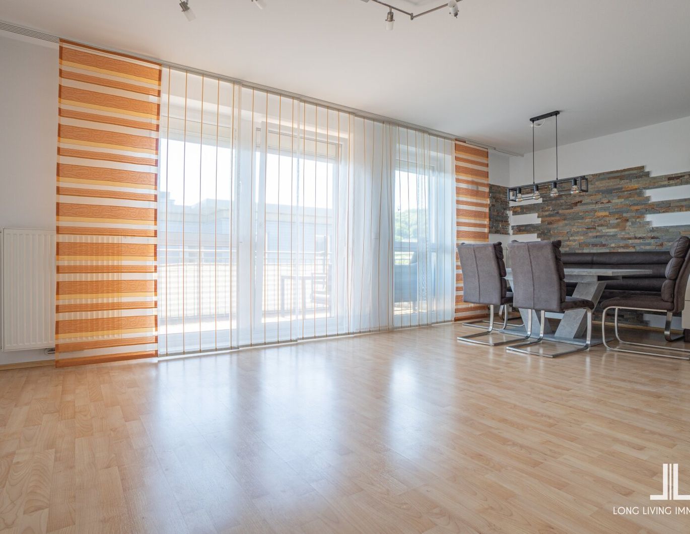 Lichtdurchflutete 3-Zimmer-Wohnung mit Südbalkon und Tiefgarage