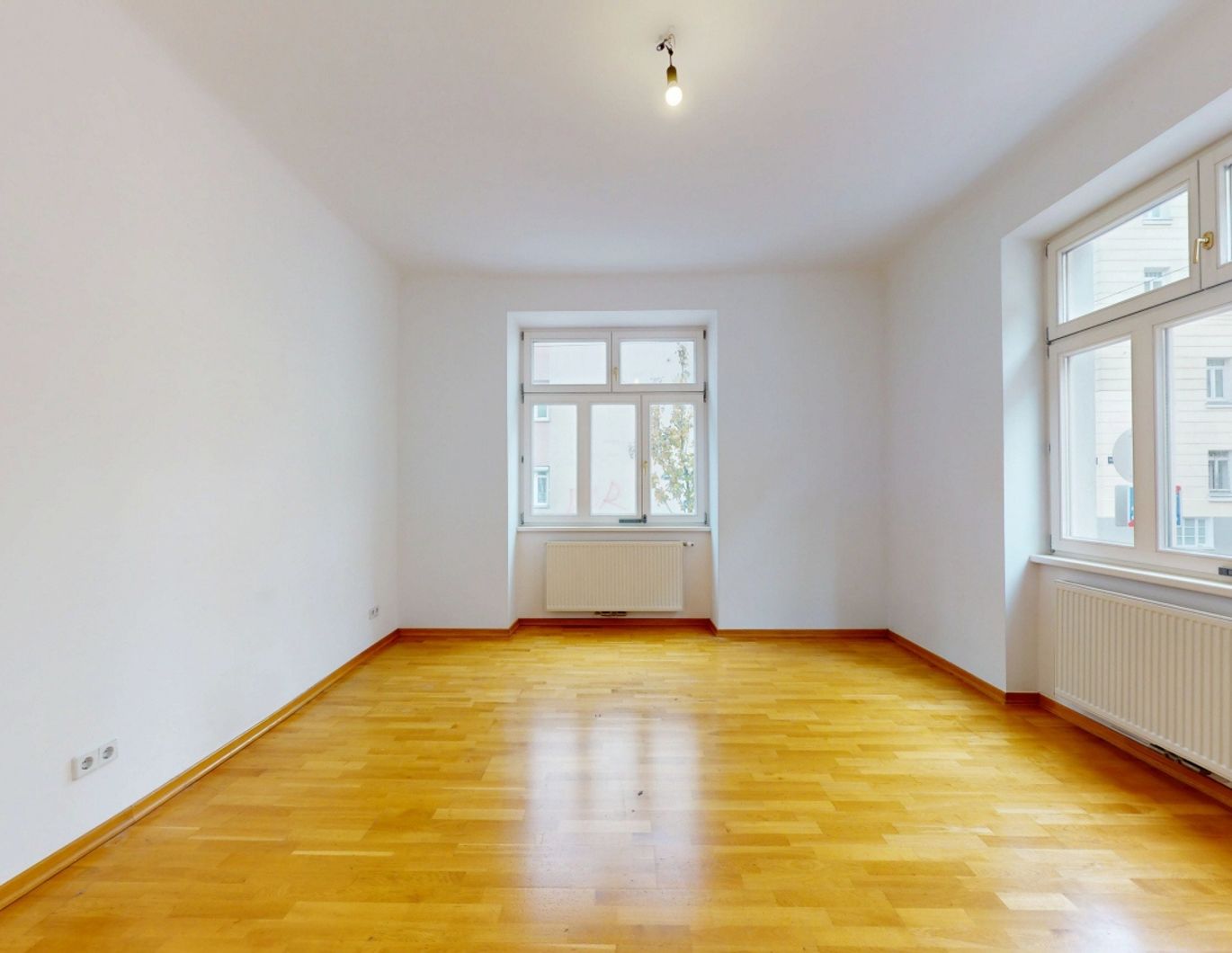 Modernisierte Altbauperle mit 3 Zimmern - In unmittelbarer Nähe zum Meiselmarkt!