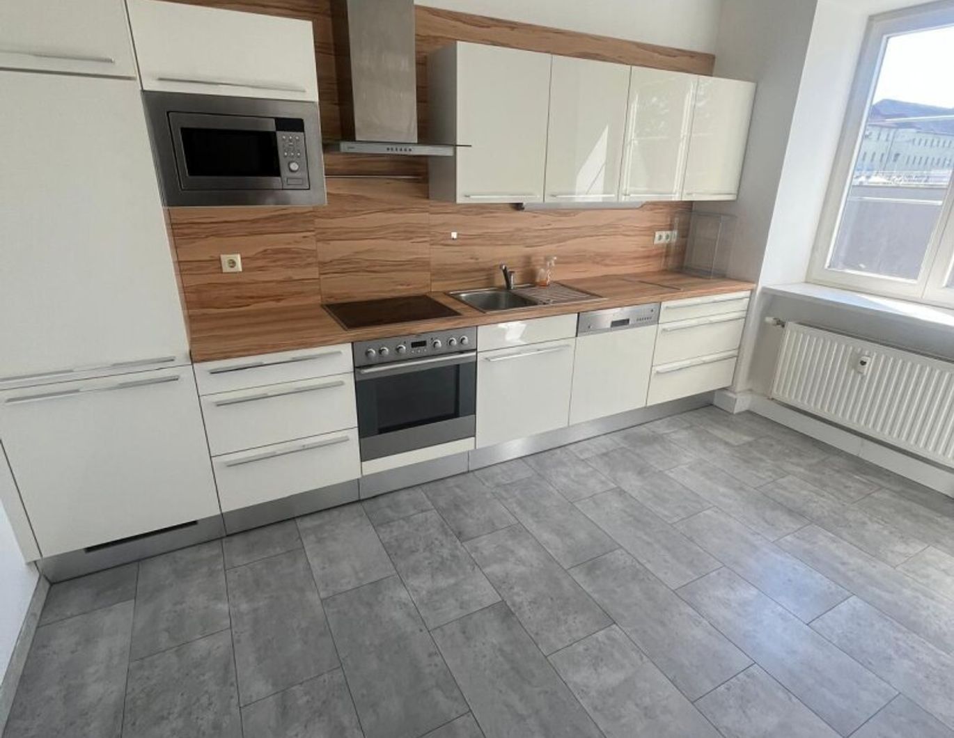 Eminente renovatierte 2-Zimmer-Wohnung in der Hergottwiesgasse zur Miete - Haustiere herzlich willkommen