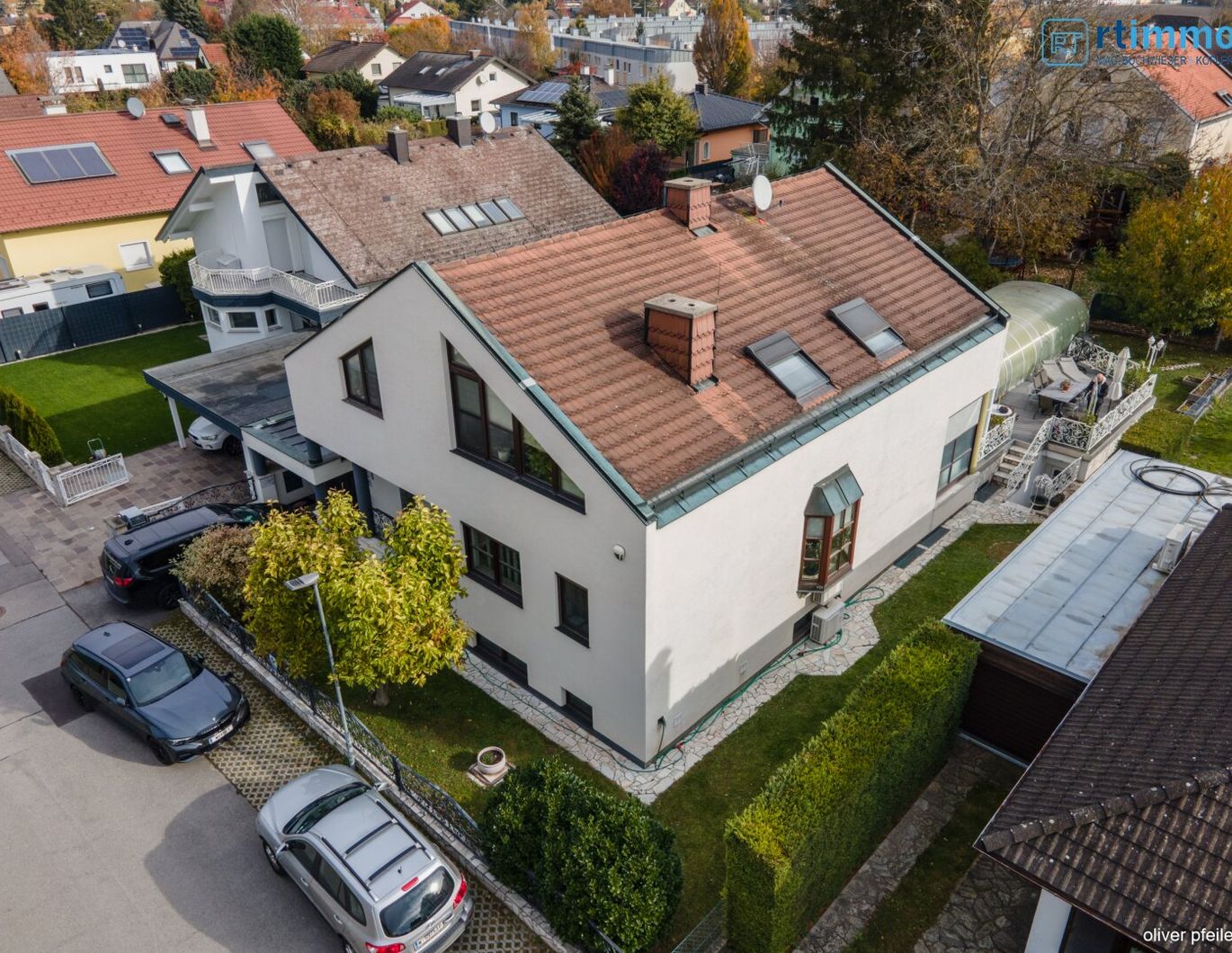 EXKLUSIVES FAMILIENANWESEN MIT BÜROMÖGLICHKEIT NÄHE WIEN - 8 ZIMMER, WINTERGARTEN, BÜRO, POOL, FITNESS