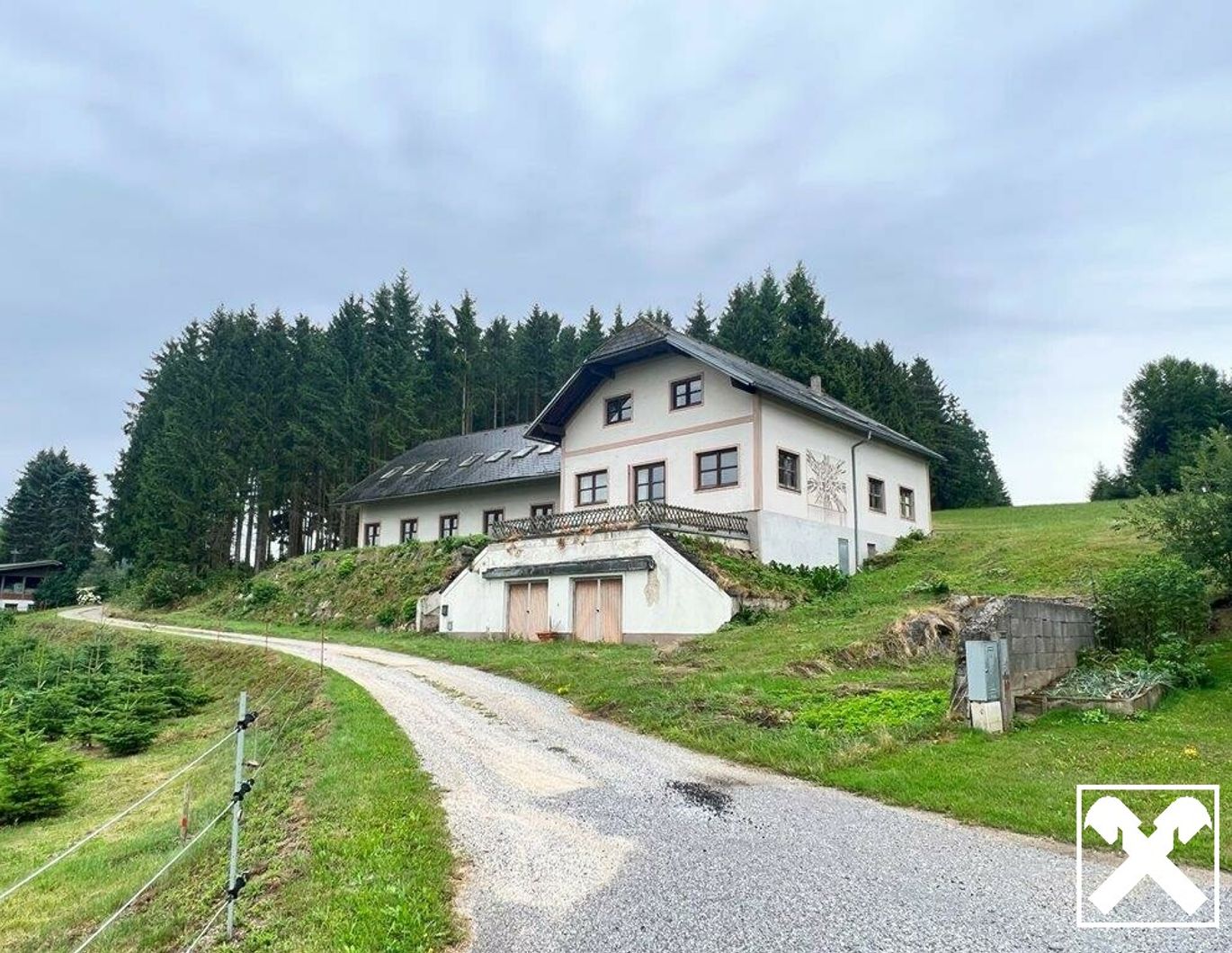 Großzügiges Landhaus in Streusiedlungslage