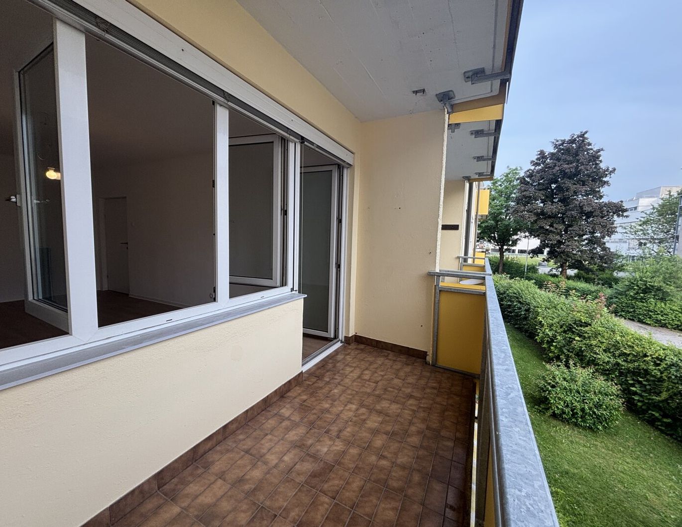helle 2-Zimmer-Wohnung mit Süd-Loggia