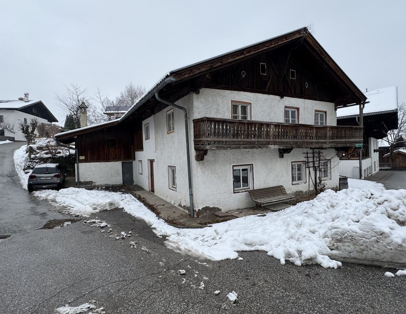 Gelegenheit: Ehemaliges Bauernhaus zum Renovieren im Dorfkern !