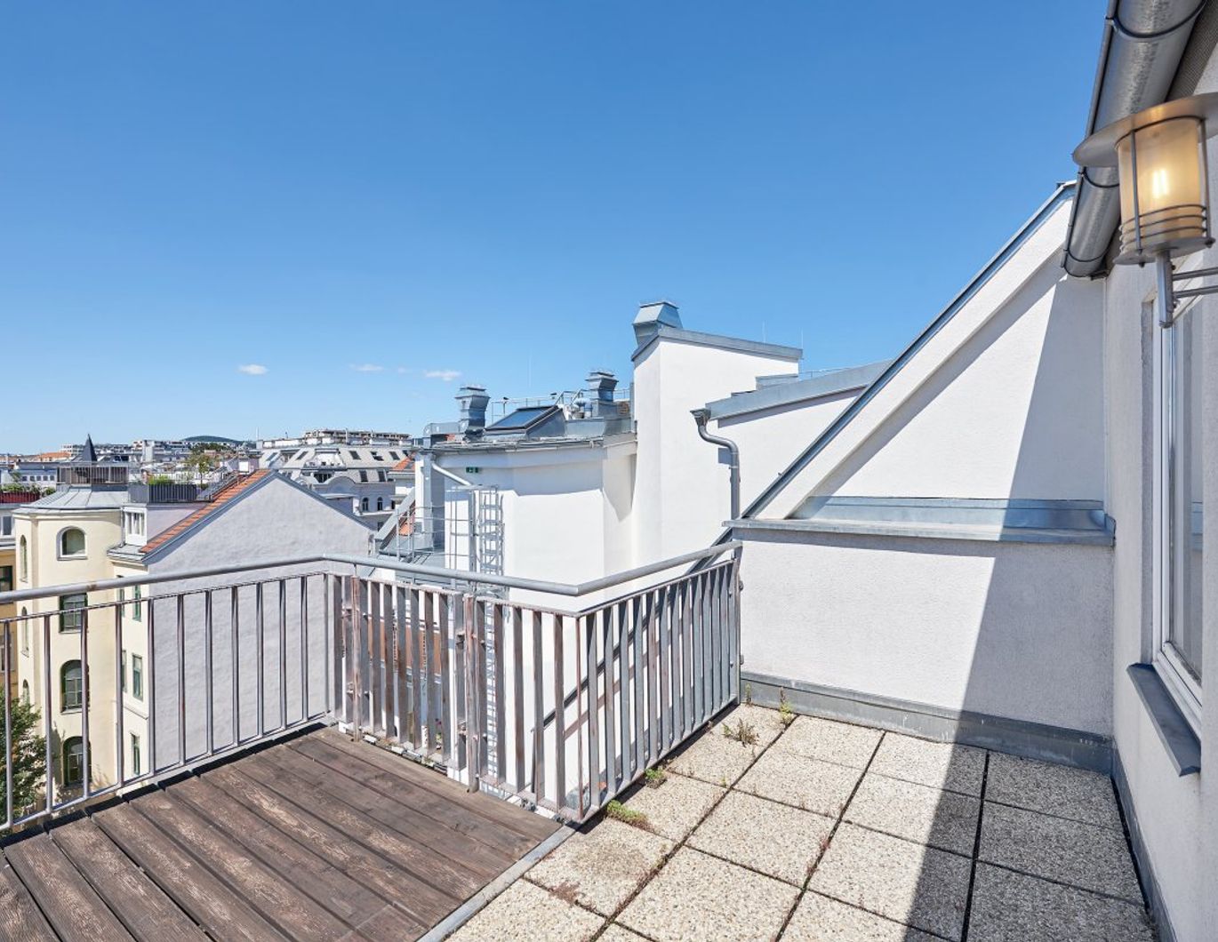 Wunderbare Dachgeschoss Maisonette mit sonniger Terrasse,  Nähe U3 Hütteldorfer Straße!