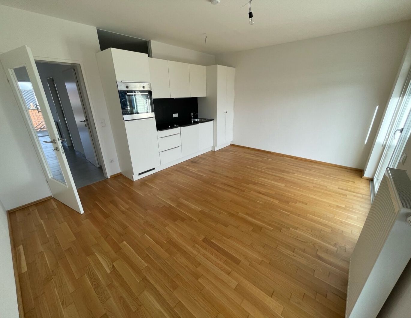 Lichtdurchflutete 2 Zimmerwohnung mit Balkon ...! (Barrierefrei)