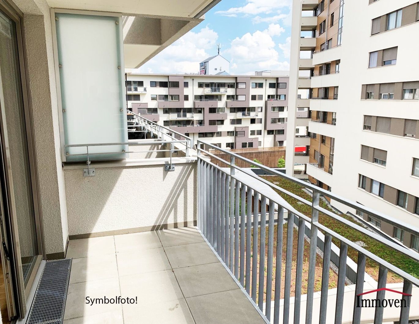 SOMMERAKTION* - ERSTES MONAT MIETFREI - kleine Wohnung mit Loggia!