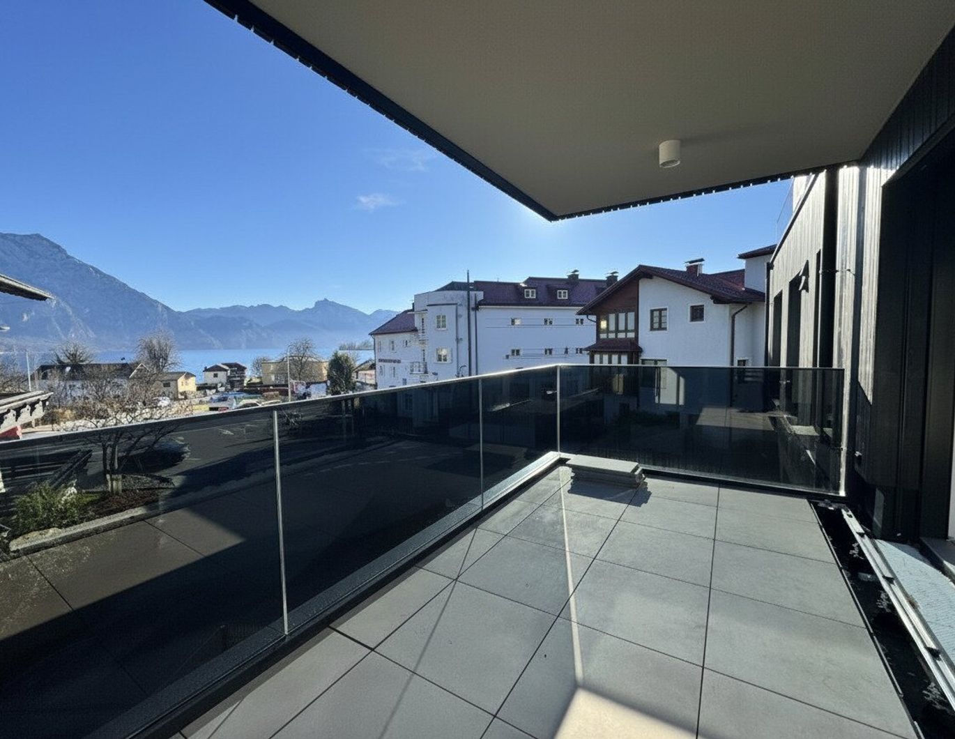 EINE ADRESSE. KEIN VERSPRECHEN.