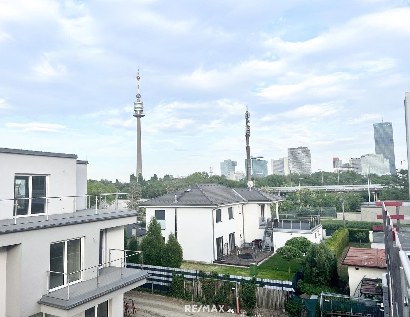 Luxuriöses Haus an der Alten Donau nahe UNO City | Erstbezug