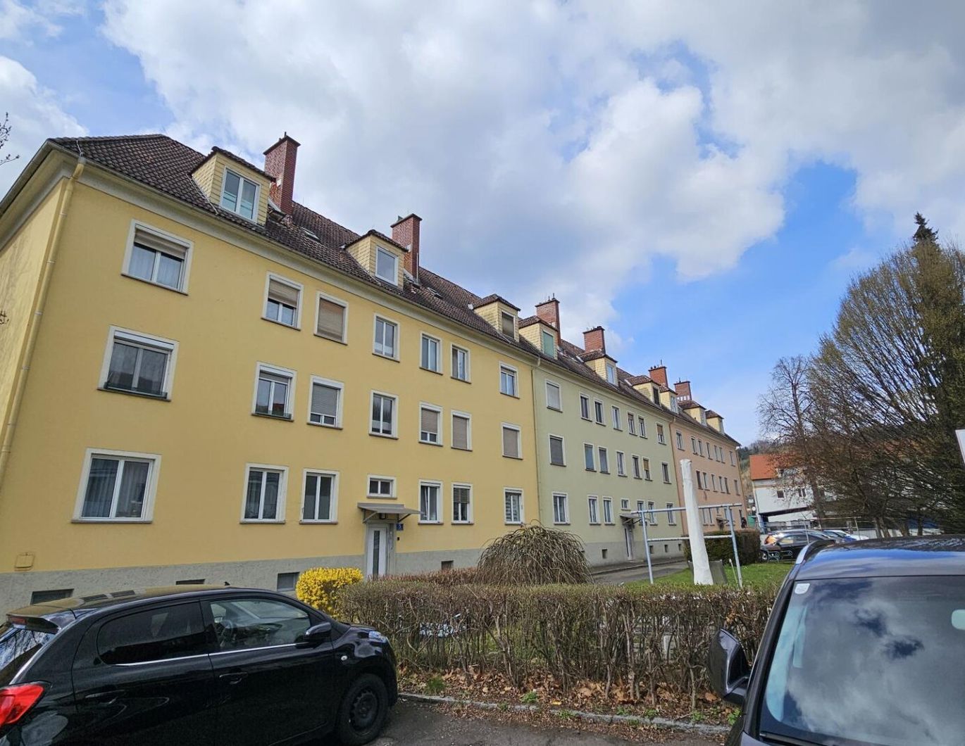 Günstige, geförderte 2 Zimmerwohnung - komplett saniert!