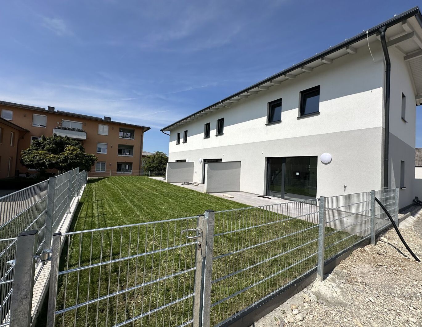 TOP 1 I Neubau-Erstbezug I Wunderschönes Eckreihenhaus zur Miete