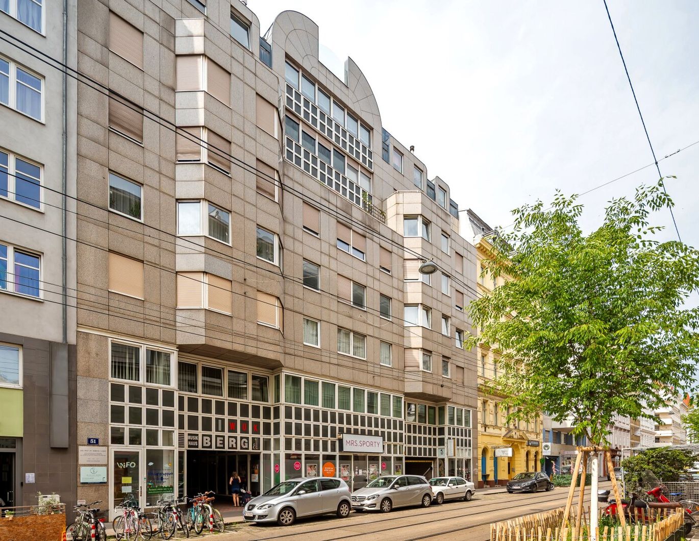 ++NEU++ Well-Maintained 2-Room Apartment - Complete Courtyard Quietness!