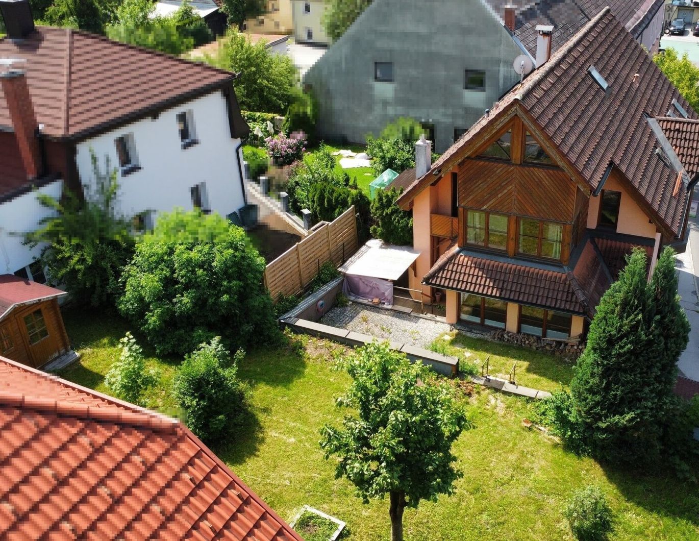 TOP Wohnhaus mit Geschäftslokal, Garten,Terrasse, Garage, zentrale und ruhige Lage! ZWEITWOHNSITZFÄHIG!