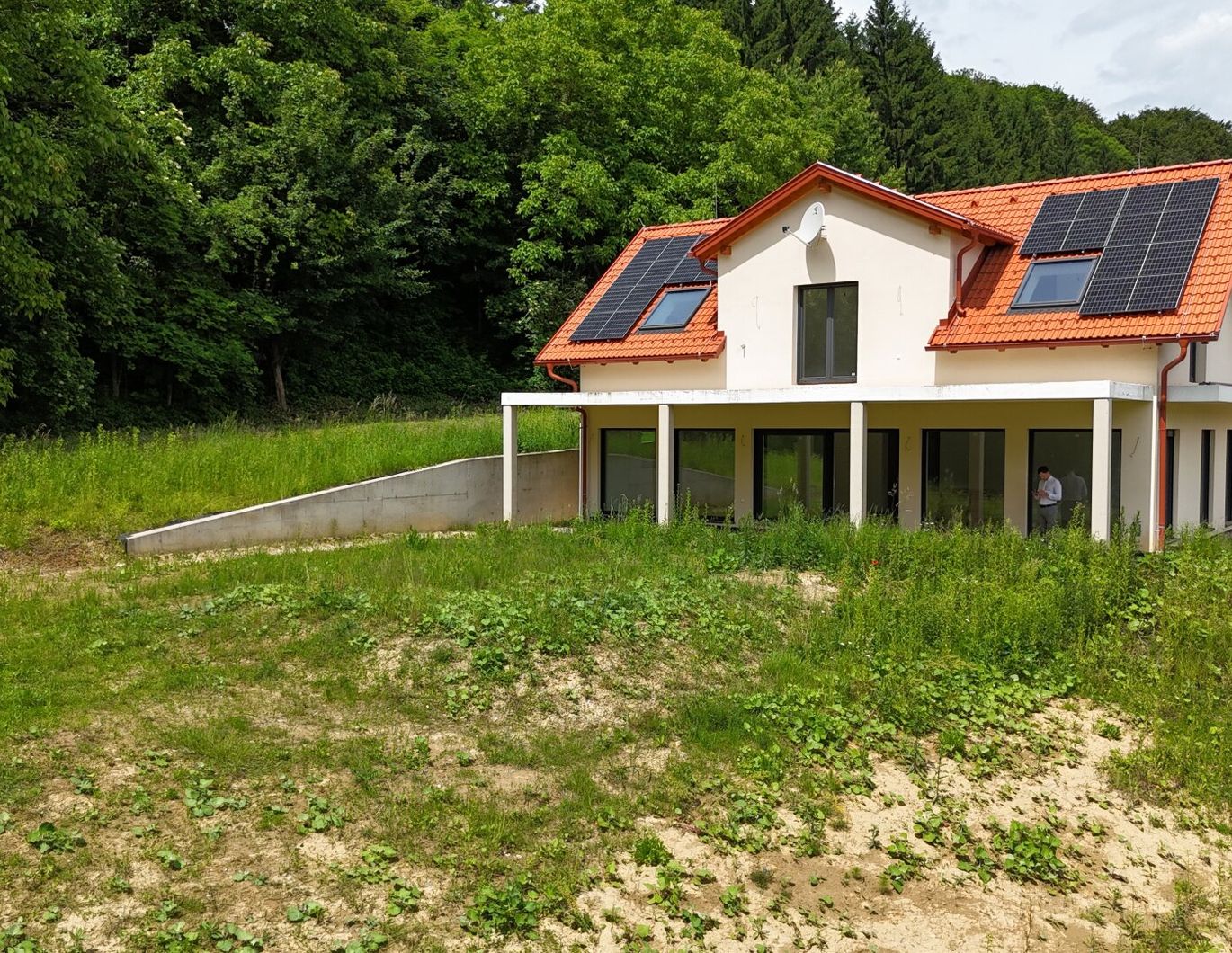 Aufgepasst: Einzigartiger Neubau in Grünruhelage! (Belagsfertig)