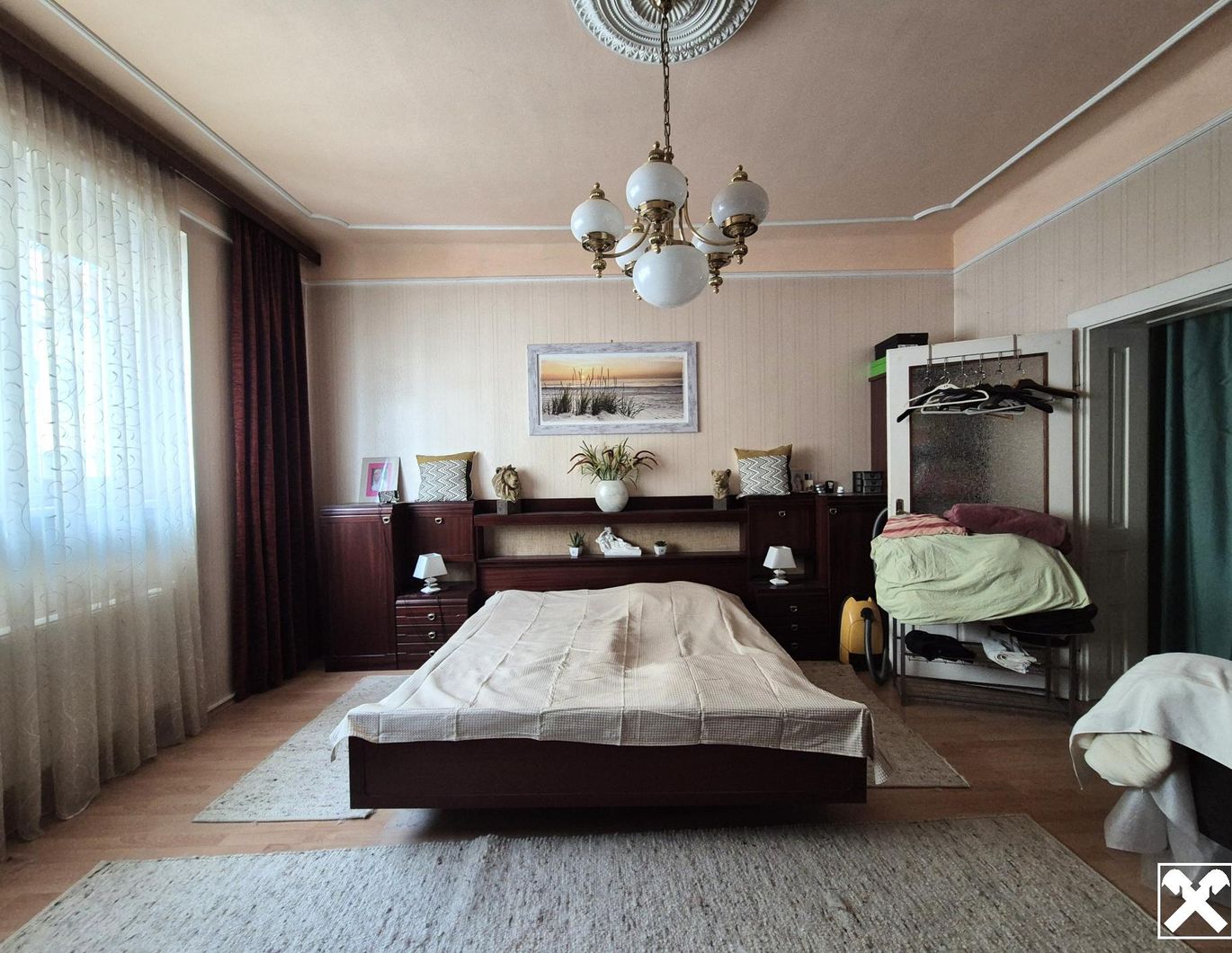EIN ZUHAUSE MIT FREIRAUM - WOHNHAUS MIT GROSSEM GRUNDSTÜCK