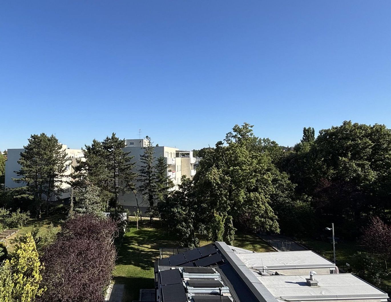 Moderne & lichtdurchflutete 2-Zimmer Wohnung mit Grünblick in 1130 Wien