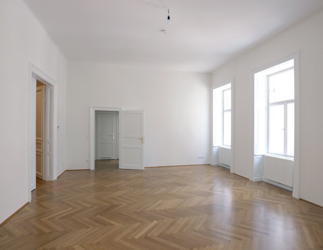 Unbefristete, ruhige 2-Zimmer-Wohnung mit Balkon in der Innenstadt