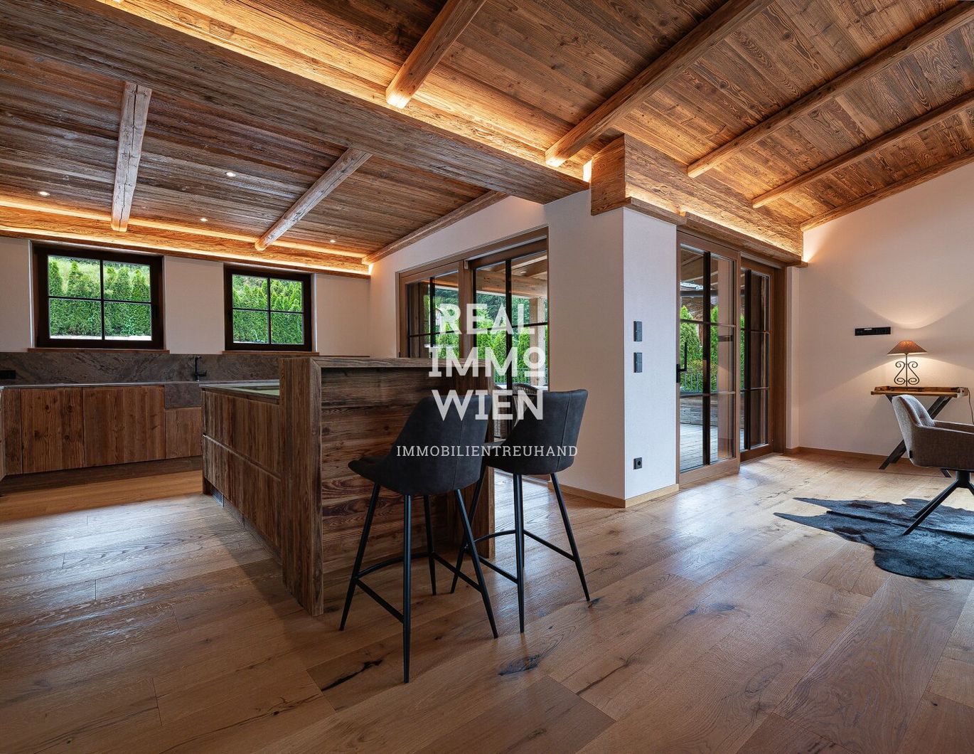 VIDEO Exklusives Chalet in St. Johann: Luxus, Komfort und Erstbezug!