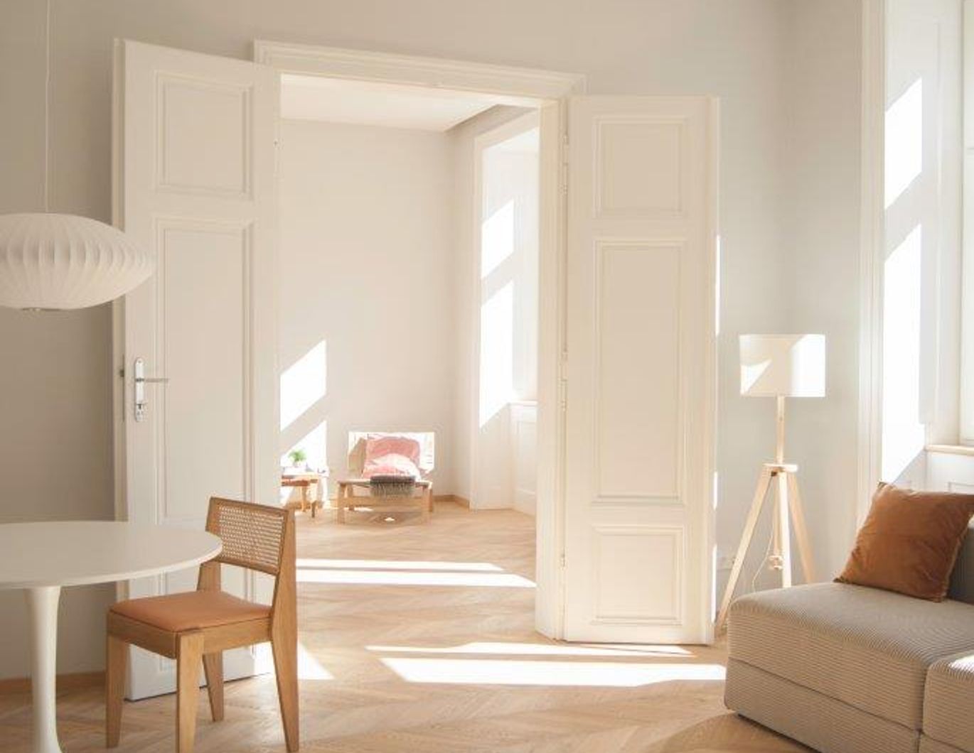 3-Zimmer Altbauwohnung mit modernem Design & Gartennutzung (provisionsfrei)