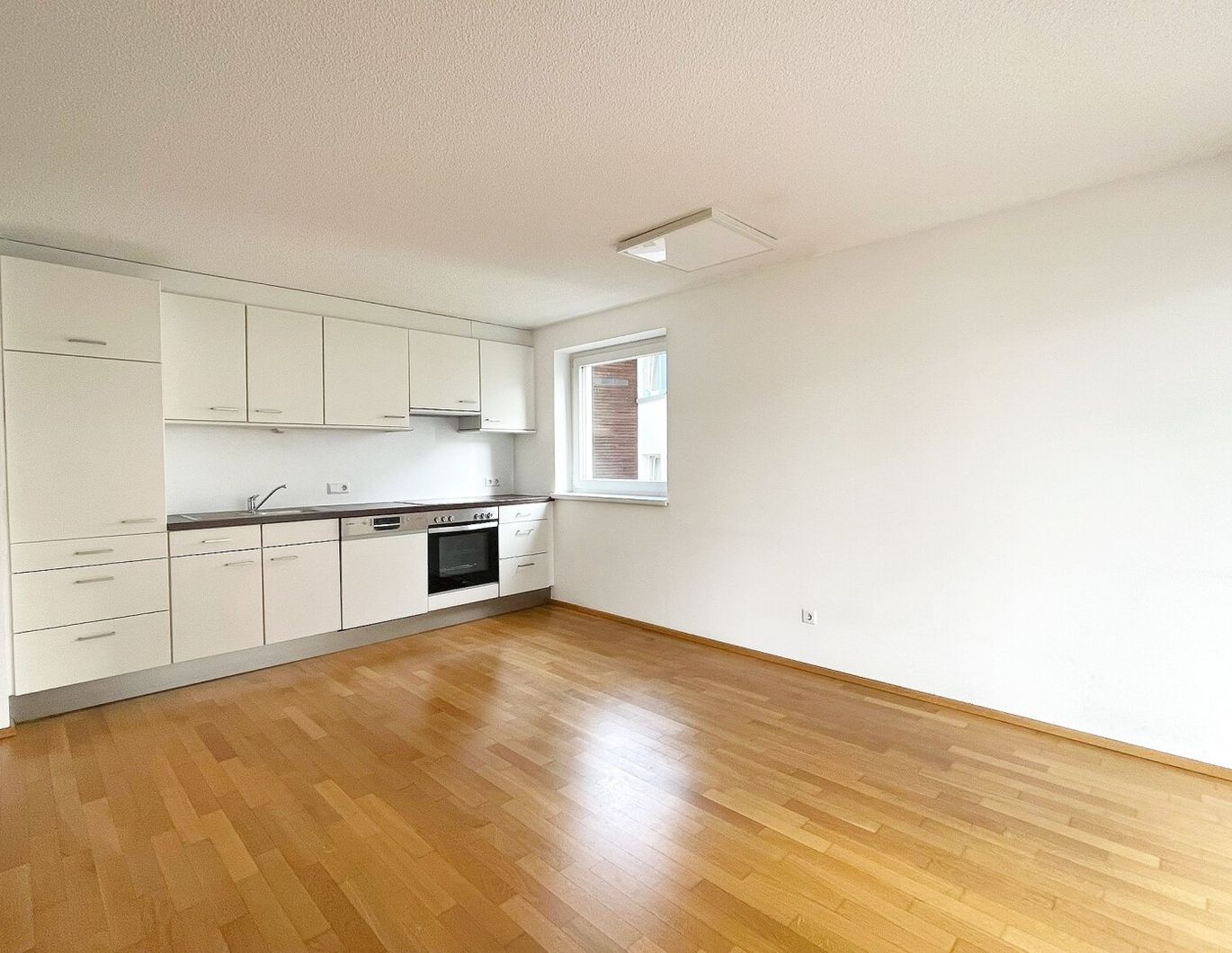 Ruhig wohnen, zentral genießen - gemütliche 2-Zimmer-Wohnung mit Wohlfühlcharakter!