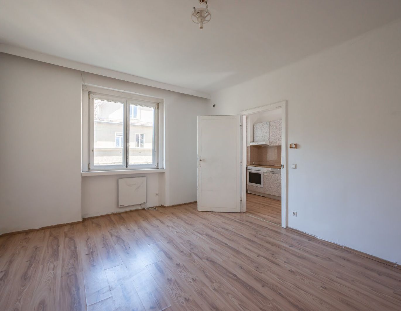 ++NEU++ 2-Zimmer Altbau-Wohnung zum Sanieren - entfalten Sie Ihr Wohntraum-Potenzial!