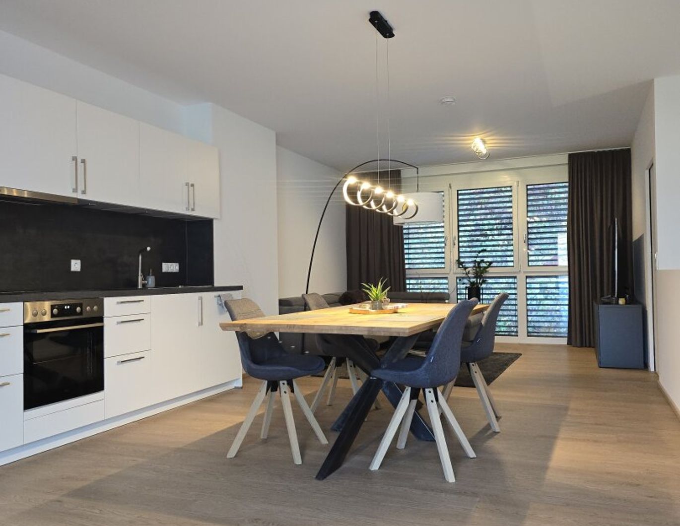 Grün, wohin das Auge blickt - sehr schöne 3 Zimmerwohnung in Volders