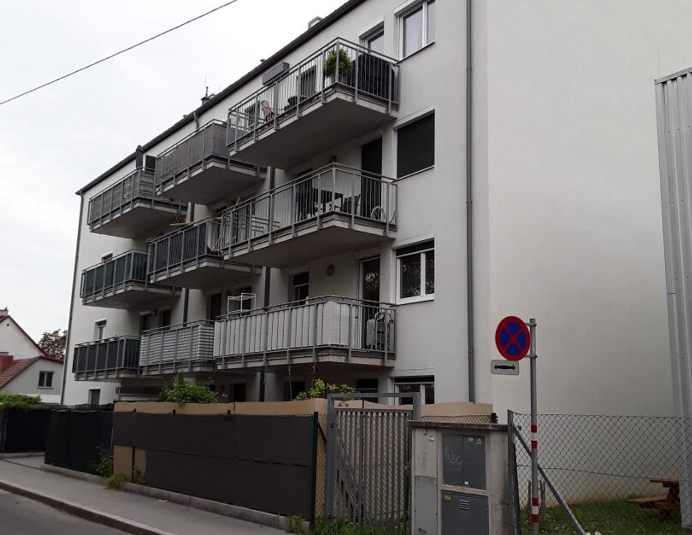 Anleger aufgepasst - 3-Zimmer-Wohnung mit Balkon und Tiefgarage - 3,7% Mietrendite