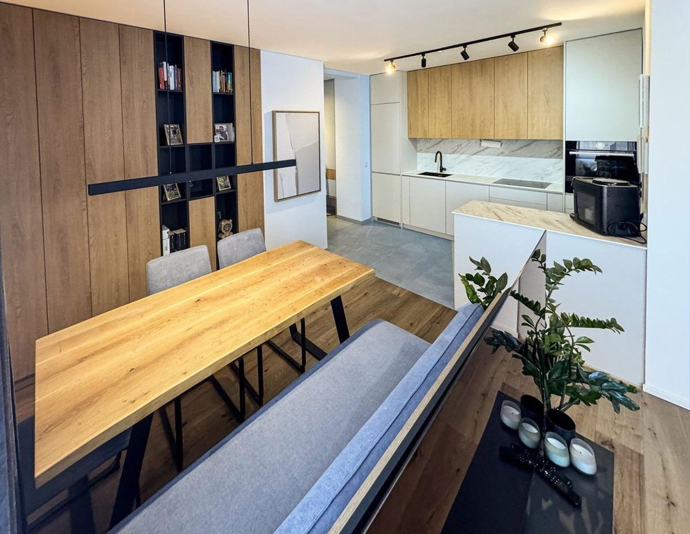Moderne 3 Zimmer Wohnung inkl. Tischlereinrichtung & Tiefgarage nähe Südbahnhofmarkt