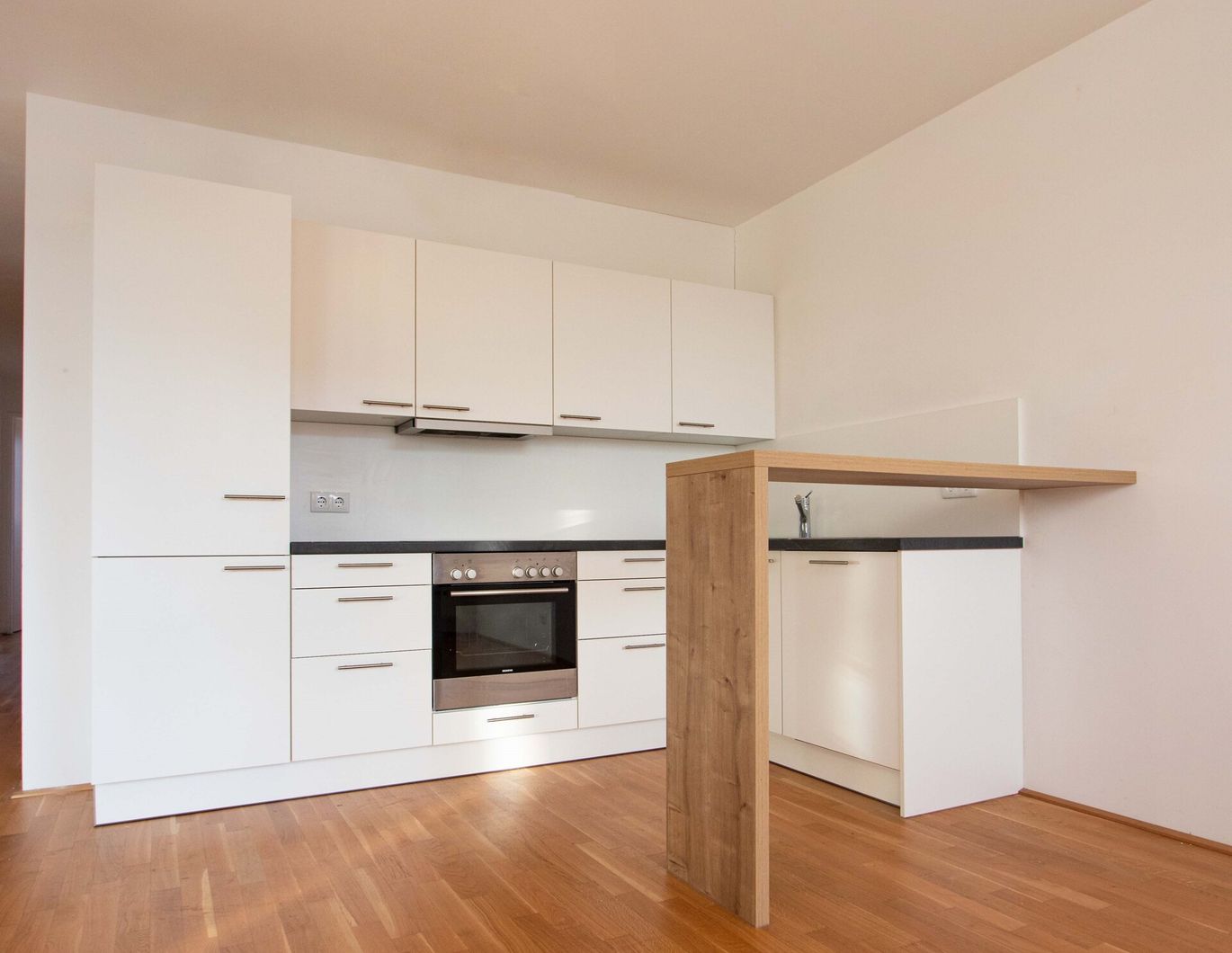 4-Zimmer-Wohnung mit Loggia nähe LKH