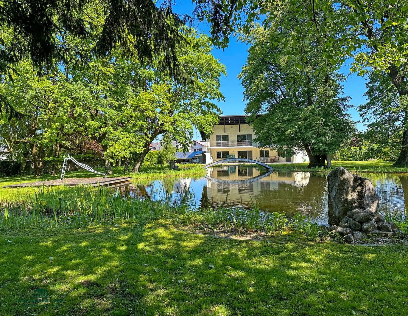 Villa mit eigenem Park