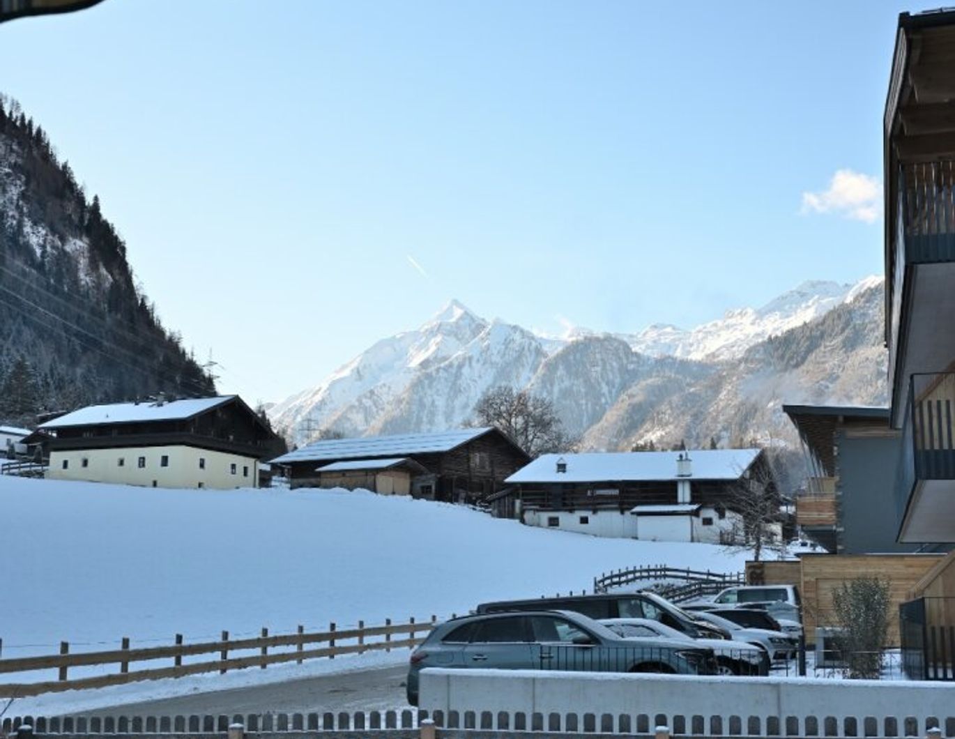 Kaprun!! Einzigartiger Blick auf das Kitzsteinhorn!! Ruhe und Entspannung auf 91m2!! Wunderschöne und gemütliche 4-Zimmer Terrassen-Wohnung!!