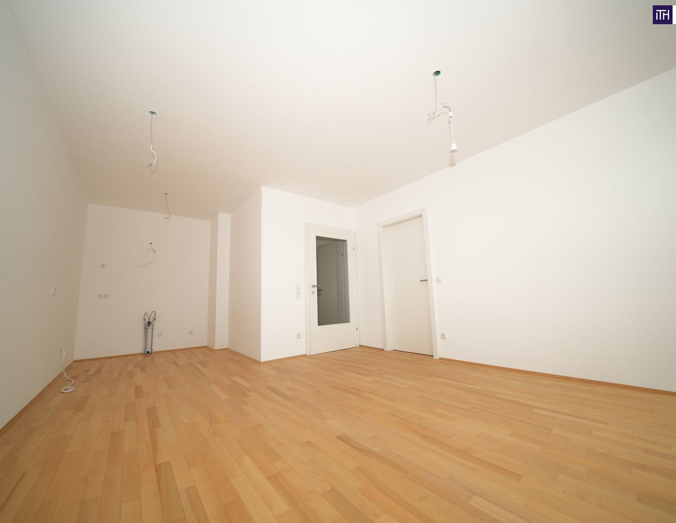 EXTRAKLASSE! ERSTBEZUG - LUXUS IN FELDKIRCHEN BEI GRAZ! Diese traumhafte Neubau-Wohnung mit Tiefgaragenplatz wartet auf Sie - JETZT BESICHTIGUNG VEREINBAREN!