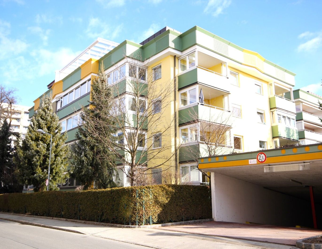 Traumhafte 2-Zi-Wohnung in Zentrumslage inkl. Tiefgaragenplatz
