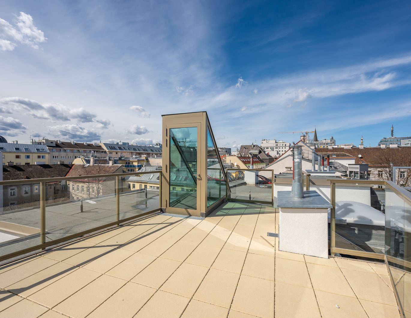 Dachterrassentraum mit 360° Blick - Highlight ganz oben für Sonnenanbeter!