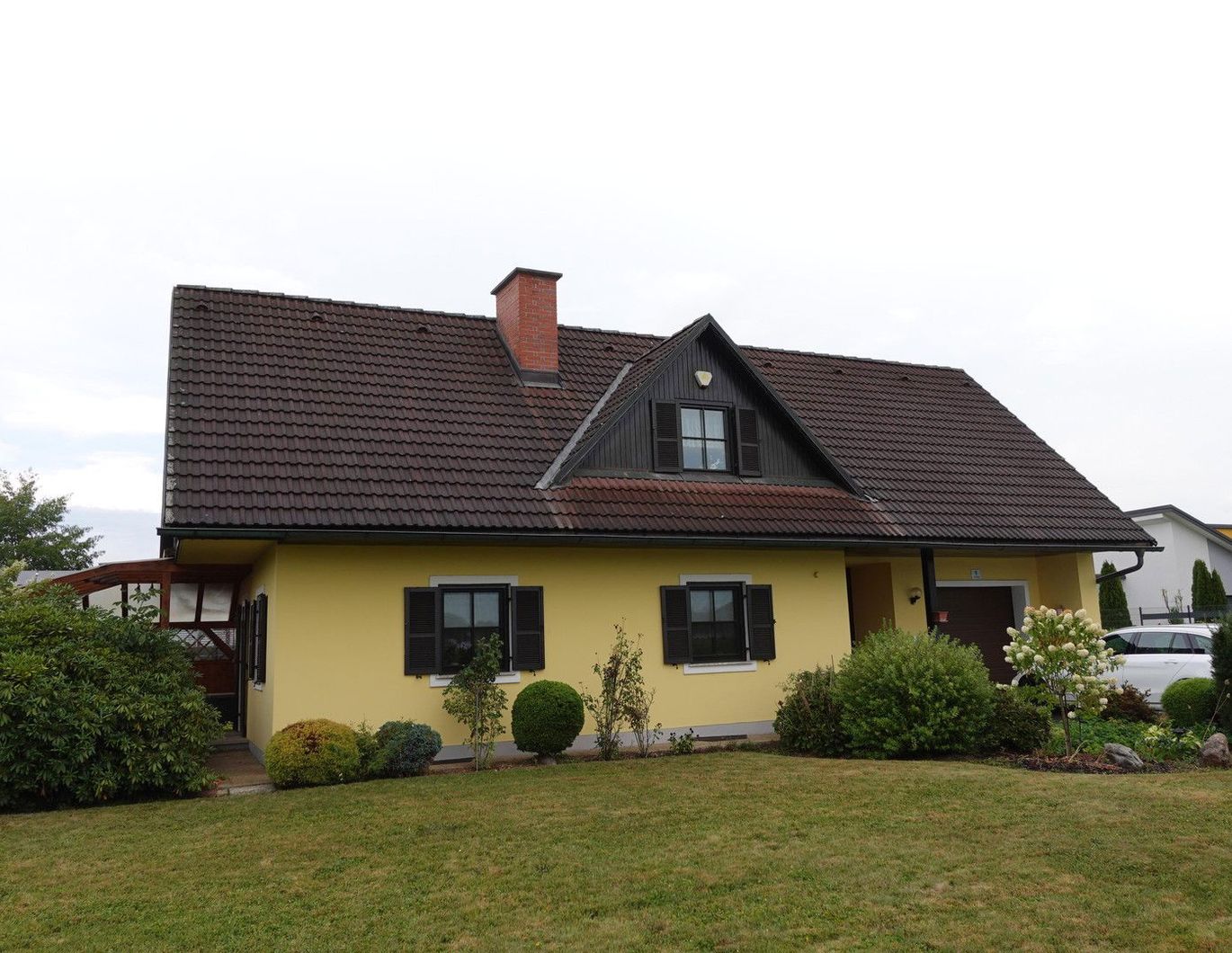 Ziegelhaus in guter und ruhiger Lage