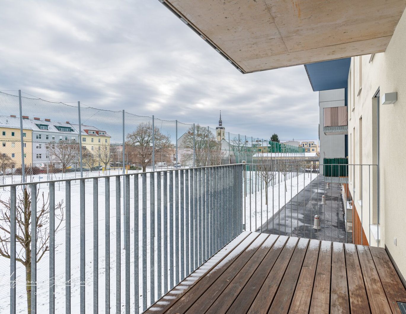NEUWERTIGE 2-ZIMMER-WOHNUNG MIT BALKON