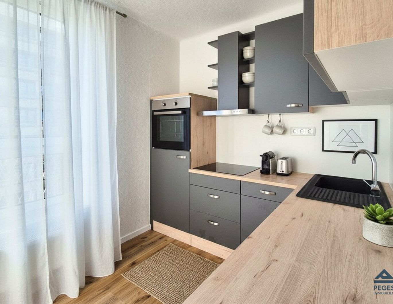 Ideal, zentral: renovierte 2-Zimmer-Wohnung - Nähe Kiesel
