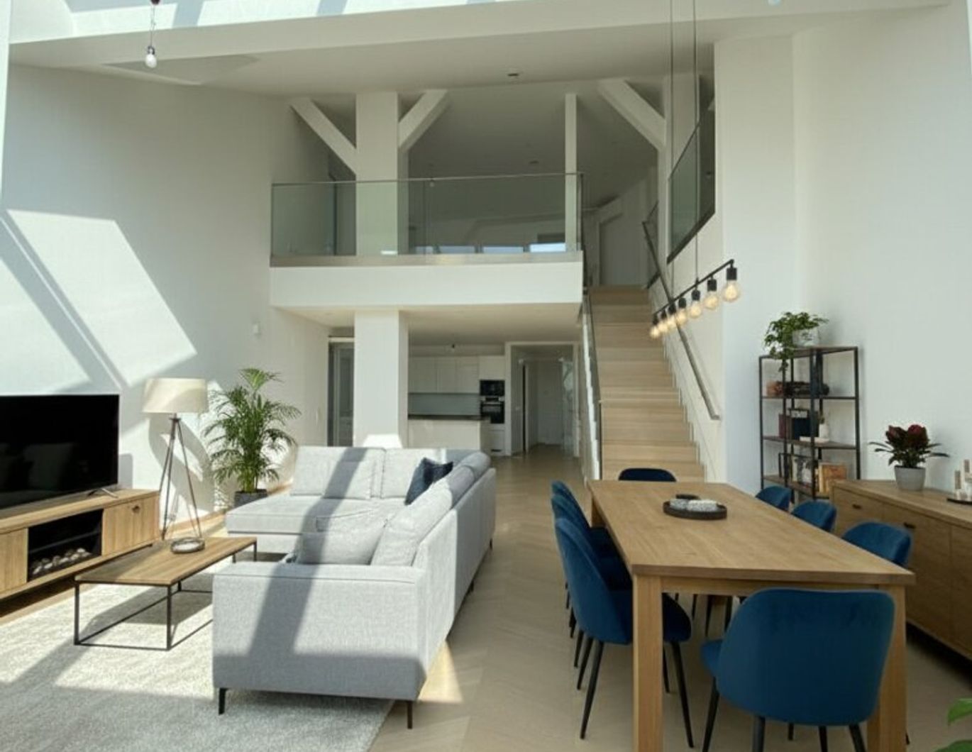 TOP DACHGESCHOSS-MAISONETTE