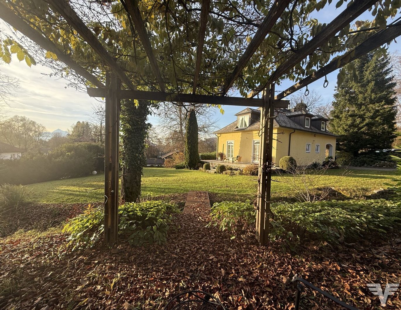In gräflicher Nachbarschaft! Villa am Fuße des Gaisbergs in Aigen