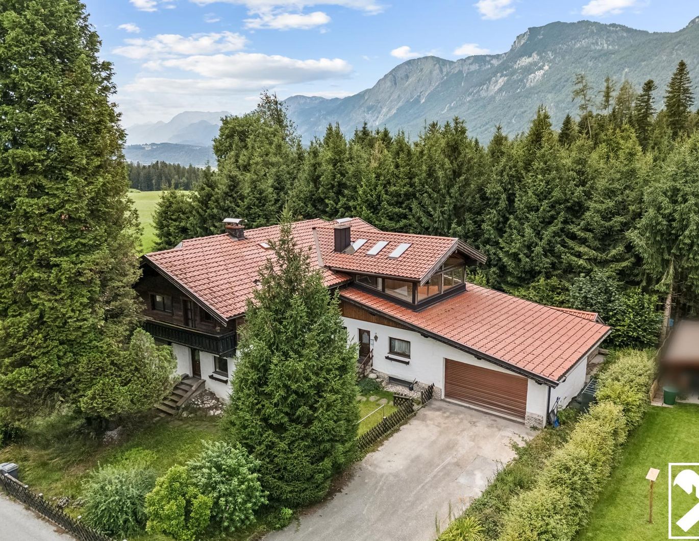 Einfamilienhaus mit Potenzial auf großzügigem Grundstück