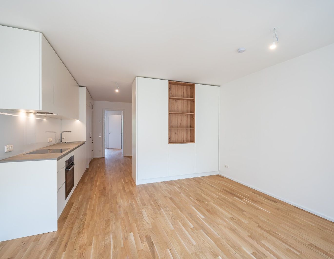 +.+ASG+.+ IV-Qualitatives Wohnen in urbaner Lage: hochwertiger 1-Zimmer ERSTBEZUG mit Balkon! Provisionsfrei